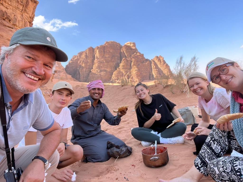 Wadi Rum-Bedouin Tents And Jeep Tours Luaran gambar