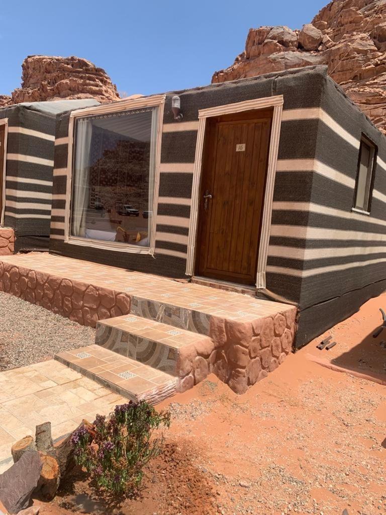 Wadi Rum-Bedouin Tents And Jeep Tours Luaran gambar