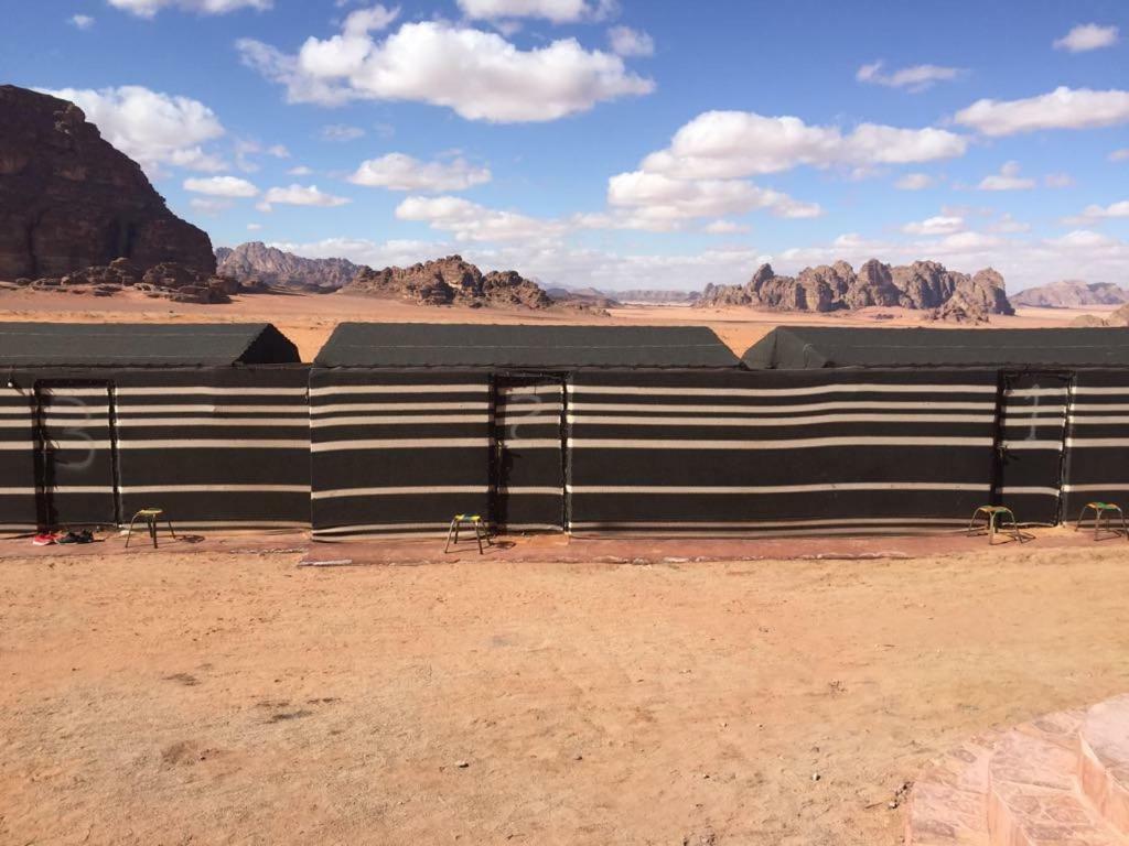 Wadi Rum-Bedouin Tents And Jeep Tours Luaran gambar